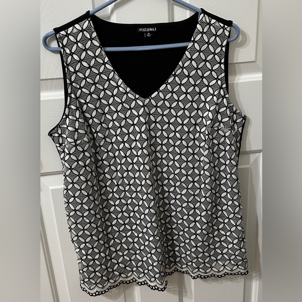 Roz & Ali tank top